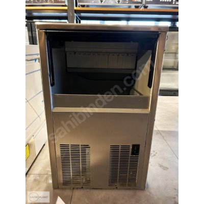 BUZ MAKİNESİ 45 KG KAPASİTE İSPANYA ICETECH SS-45