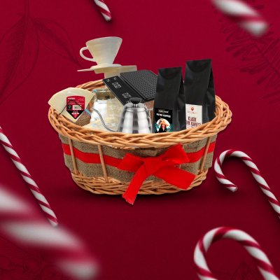 Horecamark Yılbaşı Hediye Sepeti, V60 Pro Set, EK62 Hassas Terazi, Gooseneck Drip Kettle, Horecamark Öğütülmüş Filtre Kahve, Hediye Horecamark Klasik Türk Kahvesi